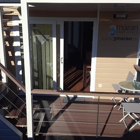 Hausboot Pula - Floating House Water Lily Ξενοδοχείο Εξωτερικό φωτογραφία