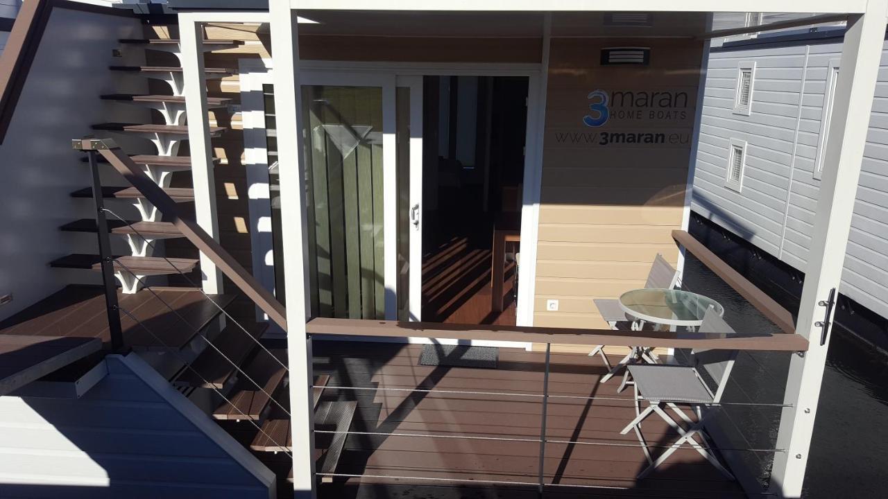 Hausboot Pula - Floating House Water Lily Ξενοδοχείο Εξωτερικό φωτογραφία