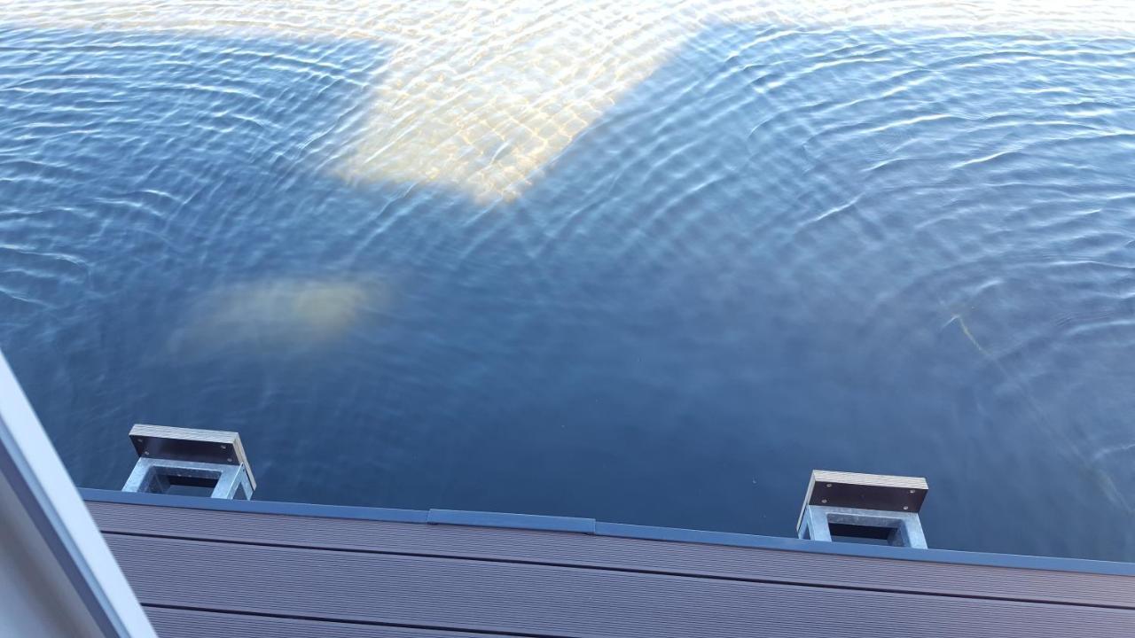 Hausboot Pula - Floating House Water Lily Ξενοδοχείο Εξωτερικό φωτογραφία